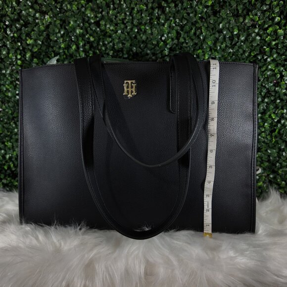 Tommy Hilfiger Tote - Picture 5 of 8